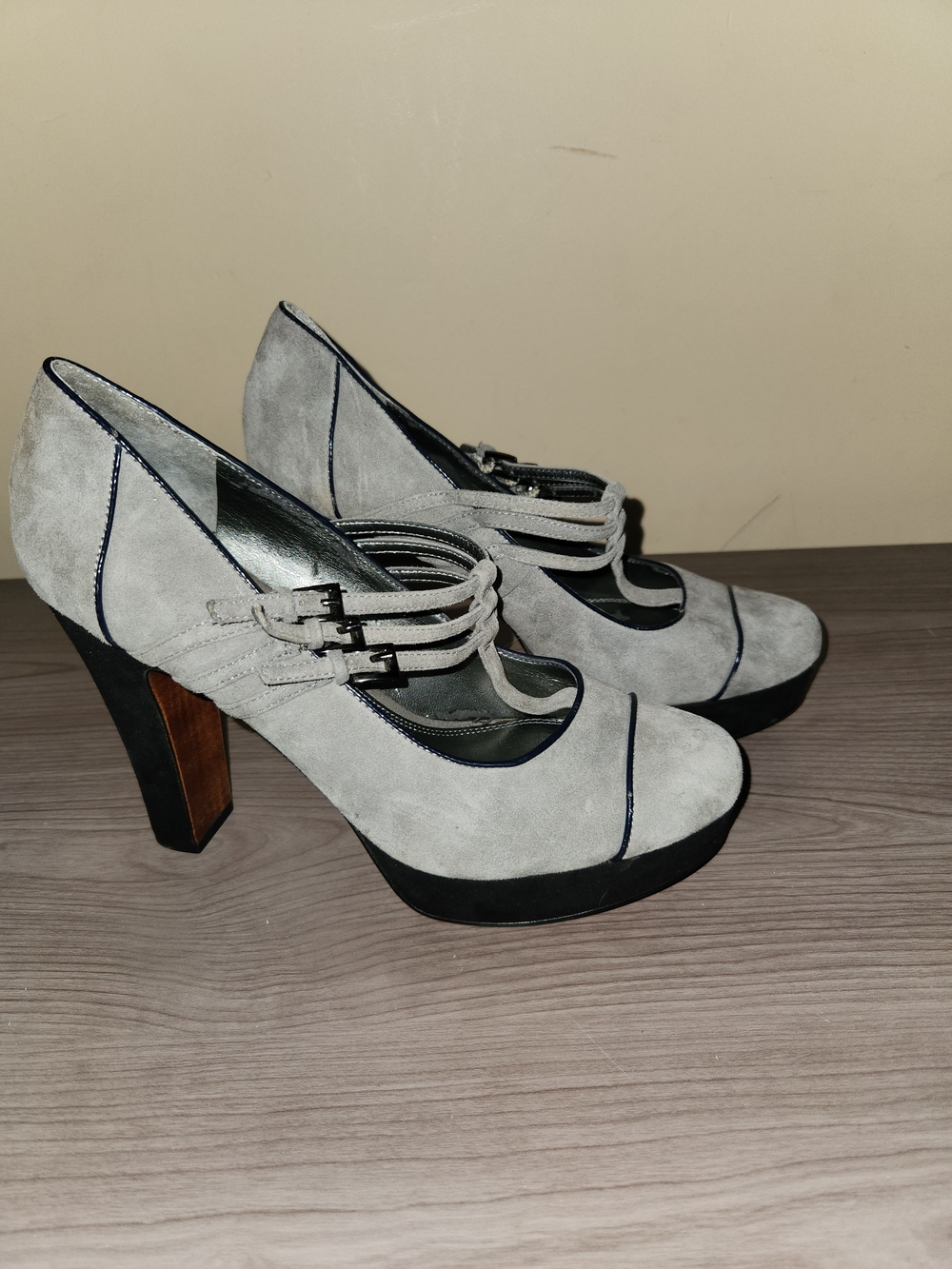 Enzo Angiolini Gray Suede Triple-Strap Platform Heels